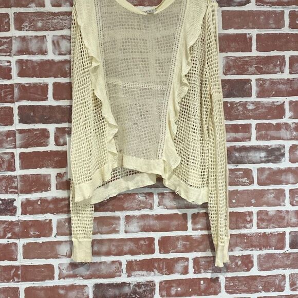 C6 Wildfox Cream Ruffle Front Open Knit Long Sleeve Distressed Sweater Size Larg - Picture 1 of 7